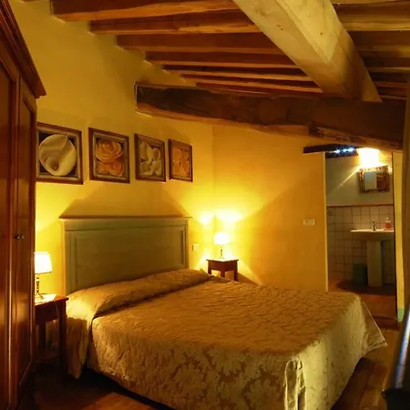 Farm stay Agriturismo Podere La Marronaia *
